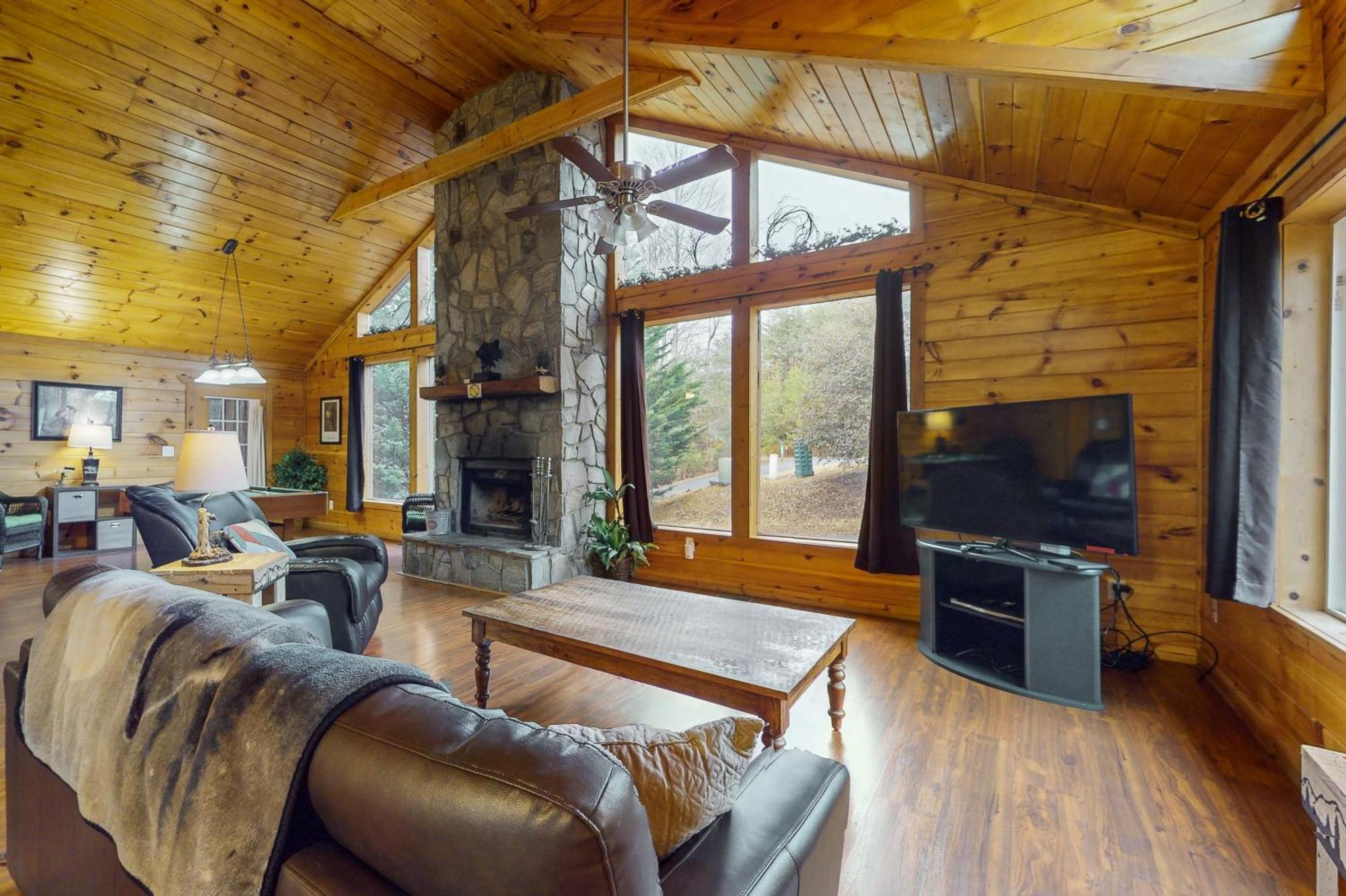 Dancing Bear Holiday home Sautee Nacoochee